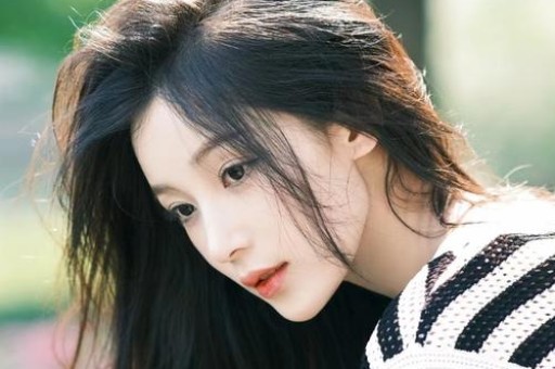 大瓜：奇瑞45岁高管大叔骚扰00后女员工我们和他孩子差不多大他怎么下得了手？